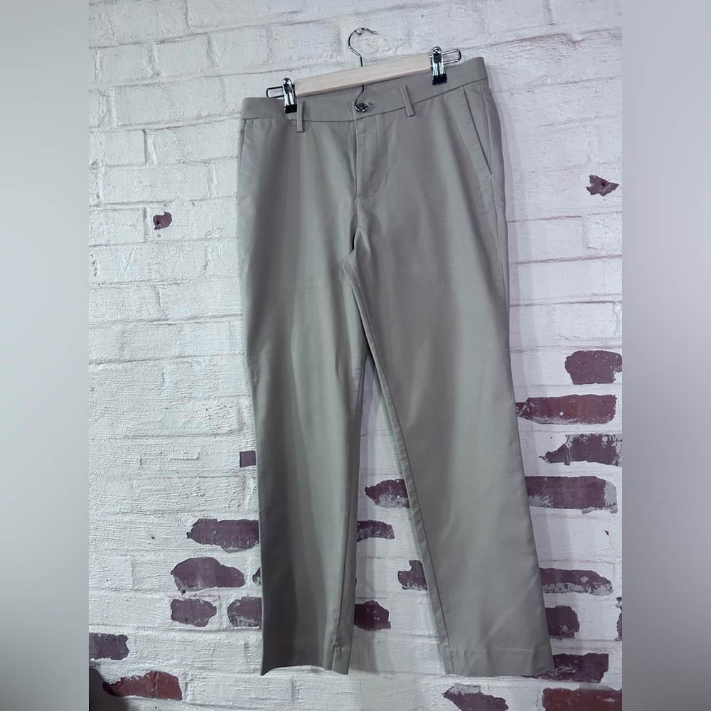 Calvin Klein Mens Khakis/Chinos 32/30 NWOT